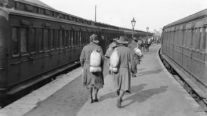 AIF troops just landed from France at Weymouth in England for repatriation entraining at the railway station for the dispersal depots in England. AWM collections database ID number D00392 Photographer not known [Public domain], via Wikimedia Commons